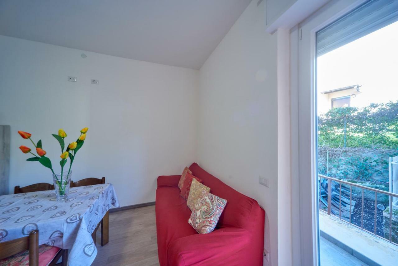 Casa Della Nonna Apartamento Abbadia Lariana Exterior foto