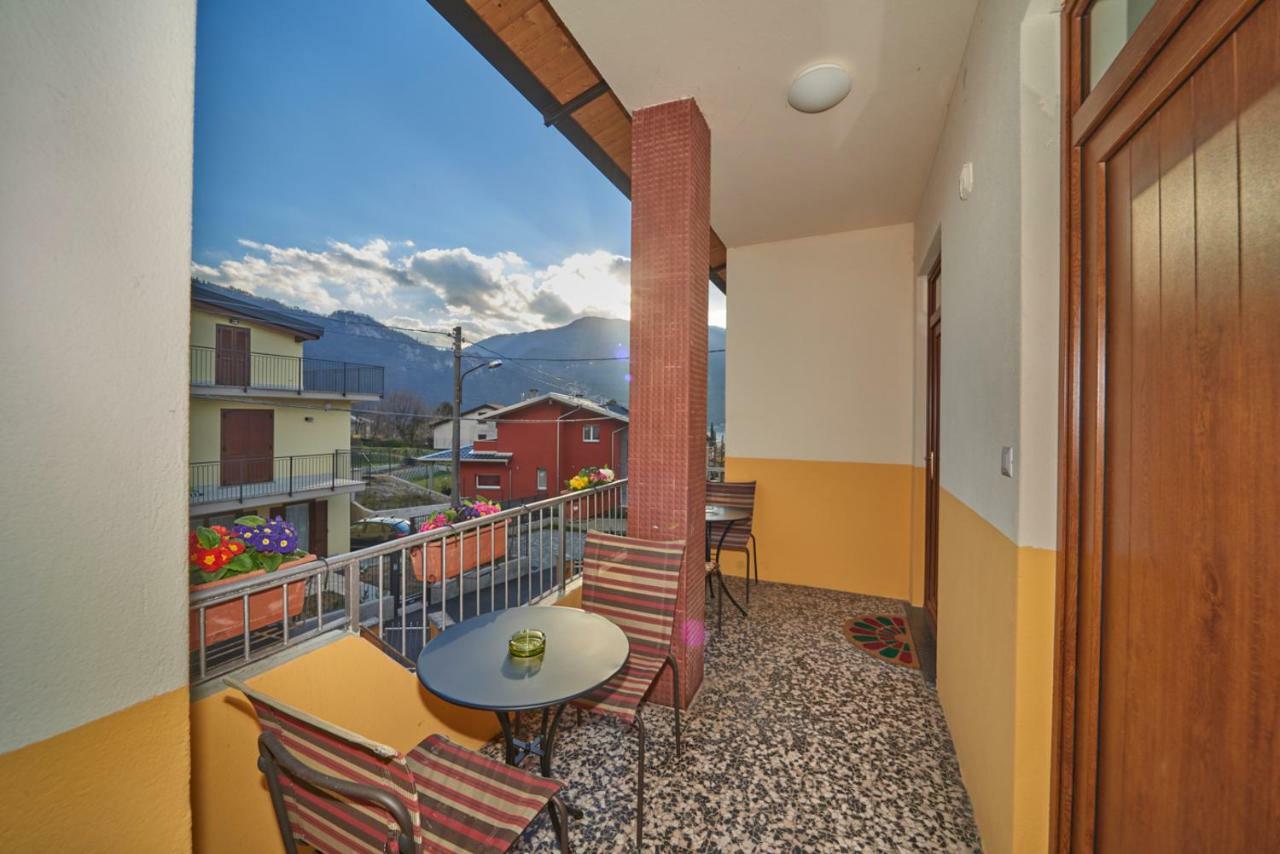 Casa Della Nonna Apartamento Abbadia Lariana Exterior foto